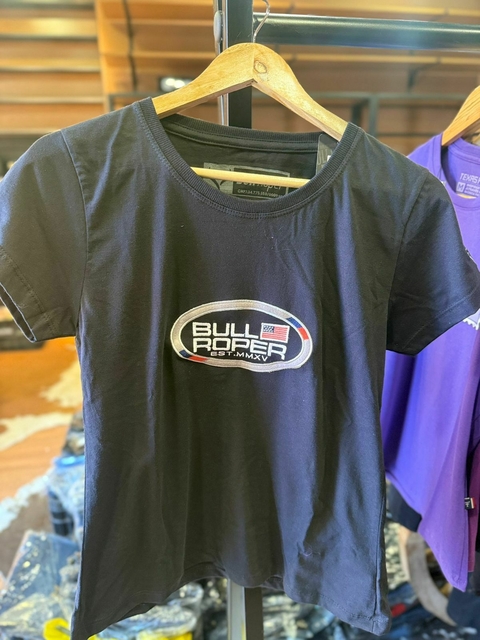Camiseta feminina Bull Roper preta - comprar online