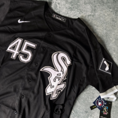CASACA IMPORTADA MLB CHICAGO WHITE SOX JORDAN 45 NEGRA - comprar online