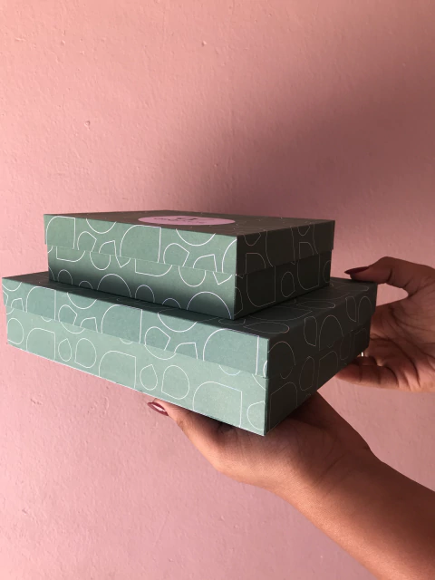 CAIXA PERSONALIZADA - (Tampa e Fundo)