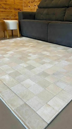 Banner da categoria Tapetes de Couro Costurados