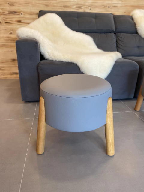 Banqueta em couro legítimo - 40 cm Cinza - comprar online
