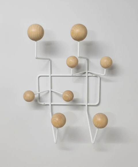 PERCHERO EAMES WOOD MEDIUM WHITE - comprar online