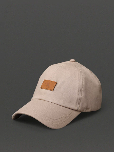 BONE CALVIN KLEIN JEANS 6 GOMOS ETIQUETA RECOURO CAQUI MEDIO