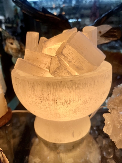 Luminária de selenita