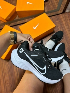 Nike Pegasus Primeira Linha - AZAMUT