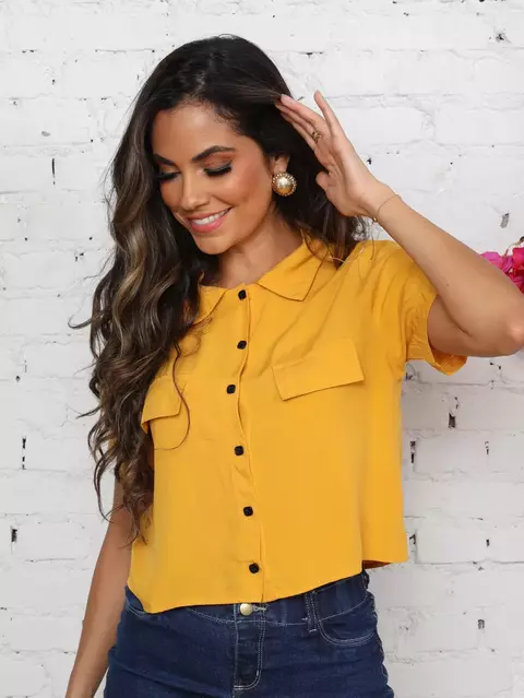 Camisa Feminina Curta com Botão – Moda Verão