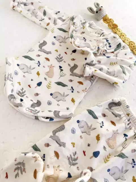 CONJUNTO PLUSH BODY CON VOLADO + PANTALÓN - comprar online