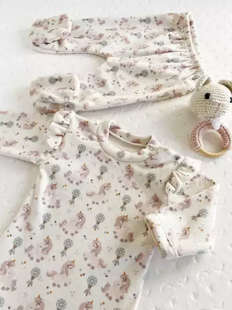 CONJUNTO PLUSH BODY CON VOLADOS + PANTALÓN