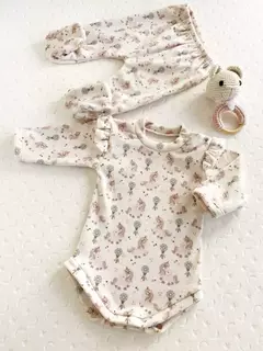 CONJUNTO PLUSH BODY CON VOLADOS + PANTALÓN - comprar online
