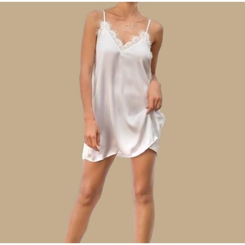 Camisola De Cetim Com Renda