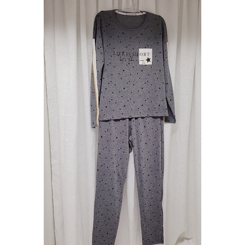 Pijama cinza com listras