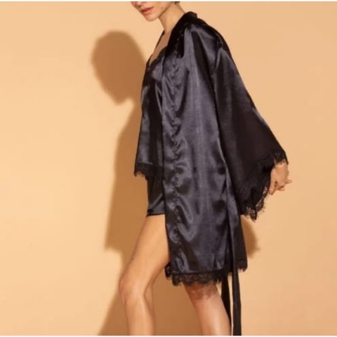 Robe De Cetim Com Renda Preto