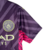 Imagem do Kit Infantil Manchester City Goleiro Puma 23/24 - Roxo com detalhes em rosa e dourado