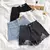 Short jeans feminino na internet