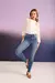 Calça Jeans Feminina Skinny Média com Barra Desmanchada DZ20927