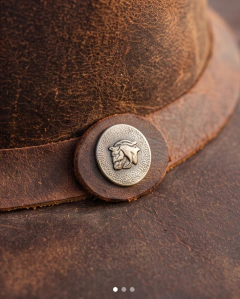 Sombrero de cuero estilo fedora - comprar online