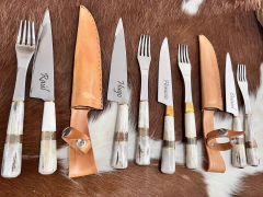 Set asado ciervo madera y bronce - Pilchas Gauchas DeCamPopp