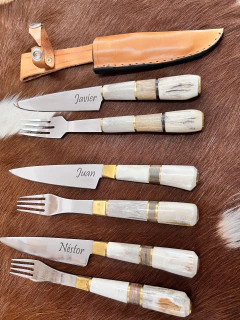 Set asado ciervo madera y bronce - comprar online
