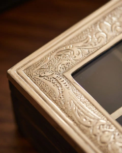 Caja decorativa con tapa de vidrio - Pilchas Gauchas DeCamPopp