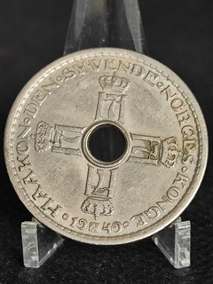 Moeda Noruega furo central 1 coroa ano 1949