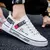 Sapatos esportivos respiráveis MNDK na internet