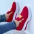 Sapato de plataforma slip-on na internet