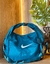 Bolsa Nike academia grande na internet