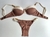Biquíni meia taça marrom com detalhes em bege e calcinha com laterais finas e regulagem decoradas com contas - Moda praia - Fátima Biquínis - Biquinis - marrom - verão - praia