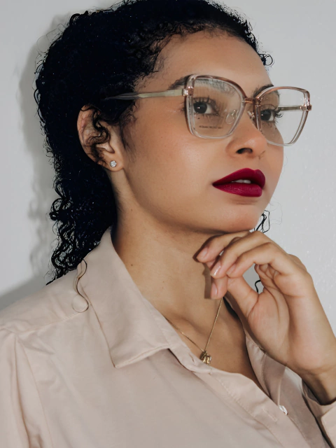 Modelo Emilly - Armação Feminina com Clip-on Fotossenssível (escure ao sol) - 8249