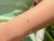 PULSEIRA VENEZIANA COM BOLINHAS ESPAÇADAS