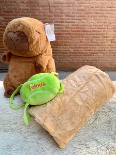 CAPIBARA 3en1 MANTA ALMOHADA Y PELUCHE - comprar online