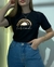 T-shirt Be Kind na internet