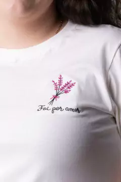 T-Shirt Foi por Amor Bordada - comprar online