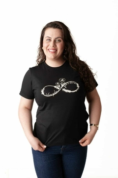 T-Shirt Infinito Preta