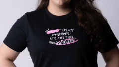 T-Shirt Deus tem um propósito Preta - comprar online