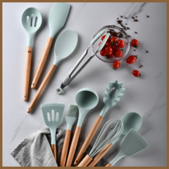 Kit C/12 Utensílios De Cozinha Silicone Cabo Madeira Cor:Verde - comprar online