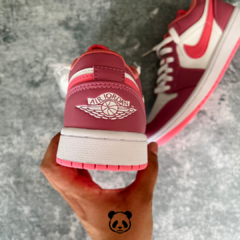 JORDAN 1 LOW GS DESERT BERRY en internet