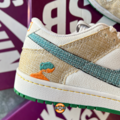 SB DUNK LOW PRO X JARRITOS en internet