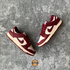 SB DUNK LOW BORDEAUX PRO