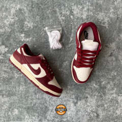 SB DUNK LOW BORDEAUX PRO en internet