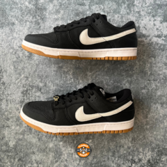 SB DUNK LOW PRO BLACK GUM - comprar online