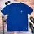 Camiseta Masculina Azul God Is Good Detalhe - comprar online