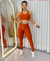 conjunto laranja com bolso lateral