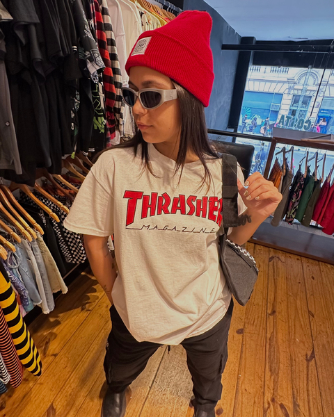 Remera Thrasher Skatemag blanco rojo