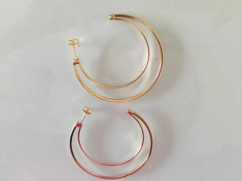 Brinco Argola lisa dupla foleada a ouro 18k