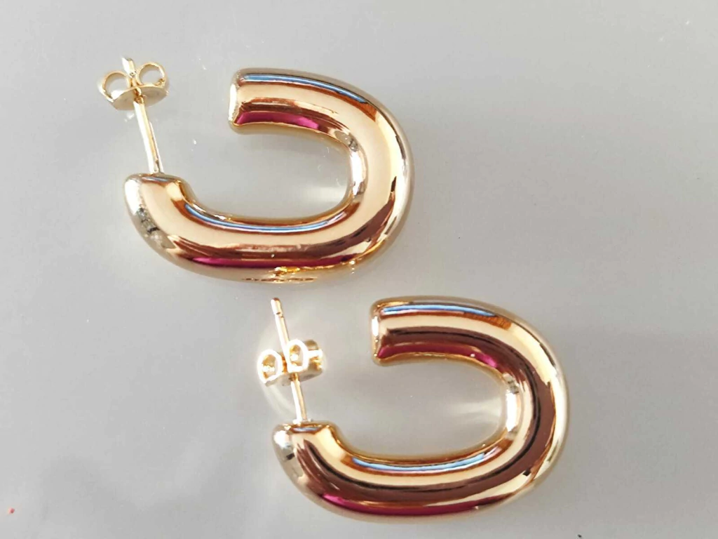 Brinco elegância foleado a ouro 18k