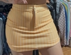 Shorts saia listrado
