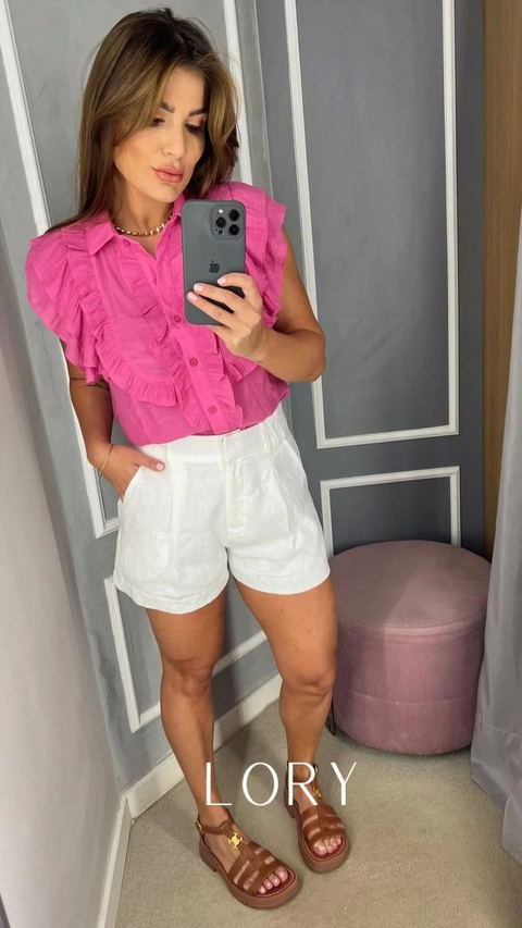 Camisa com detalhes de babado nos ombros - comprar online