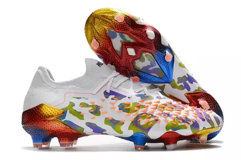 Chuteira Adidas Predator Freak+ Low .1 Campo - comprar online