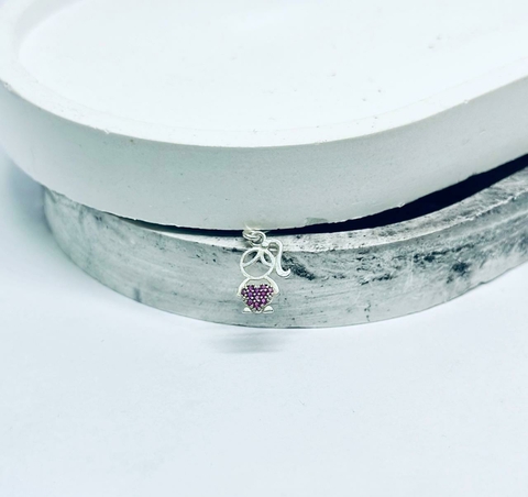 Pingente Menina com Zirconias - comprar online